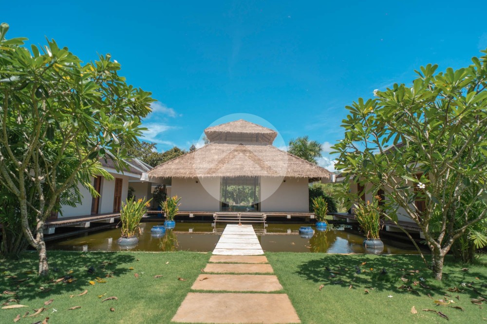 3,180 Sqm Land with 5-bedroom Luxury Villa For Sale in Kampot - Cambodia - Image 2