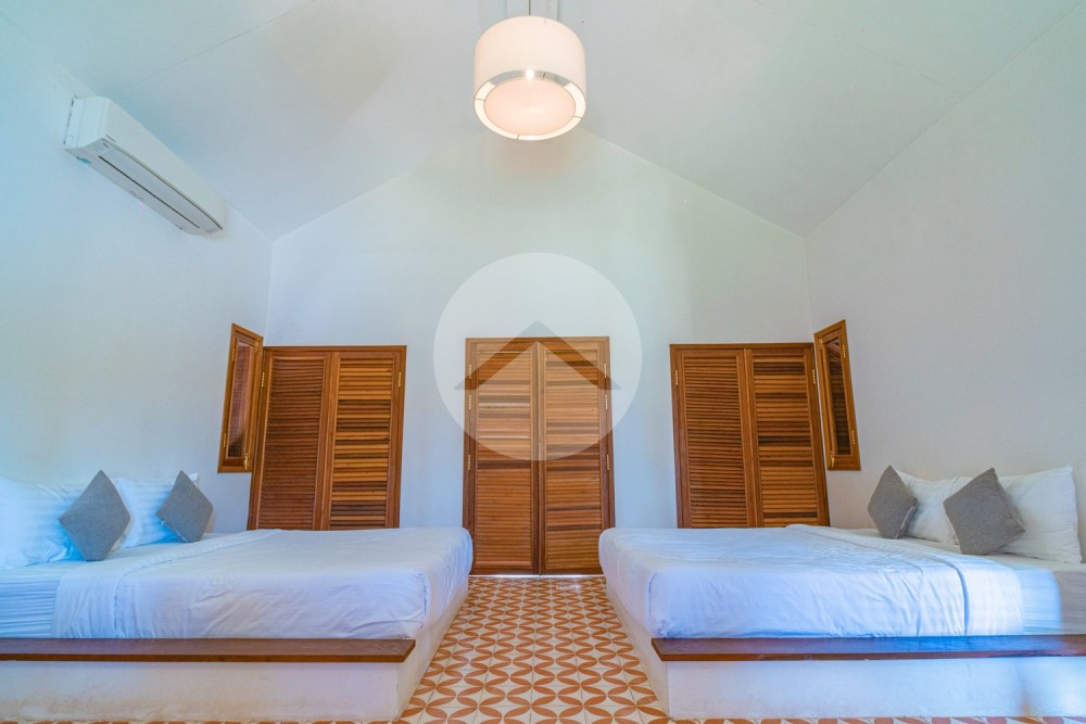3,180 Sqm Land with 5-bedroom Luxury Villa For Sale in Kampot - Cambodia - Image 10