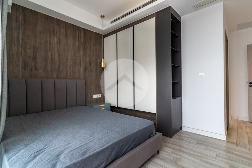 4 Bedroom Duplex Penthouse For Rent - BKK1, Phnom Penh
