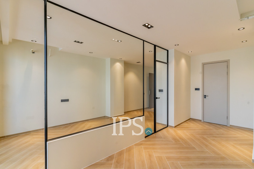 24th Floor 1 Bedroom Condo Type B3 For Sale - Time Square 306, BKK1, Phnom Penh