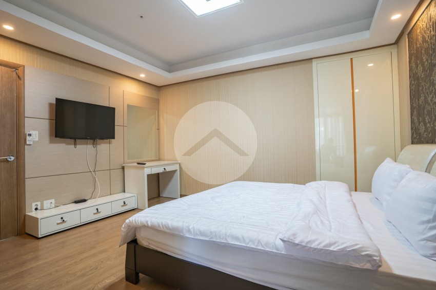 2 Bedroom Condo For Rent - DeCastle Royal, BKK1, Phnom Penh