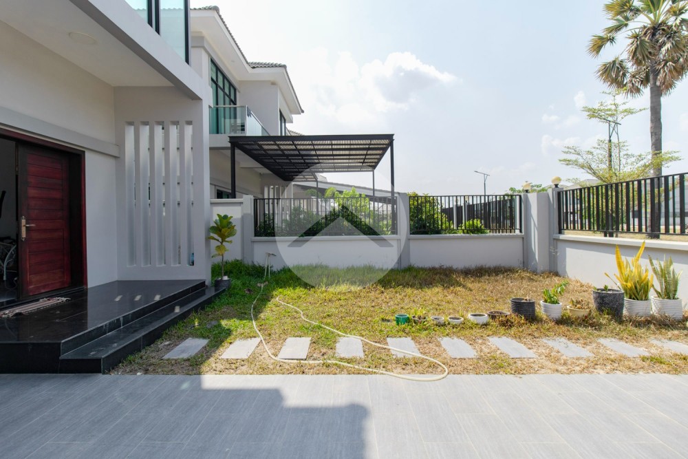 3 Bedroom Villa For Sale - Kandaek, Prasat Bakong, Siem Reap - Image 13