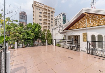 4 Bedroom Commercial Villa For Rent - Boeung Kak 2, Phnom Penh thumbnail