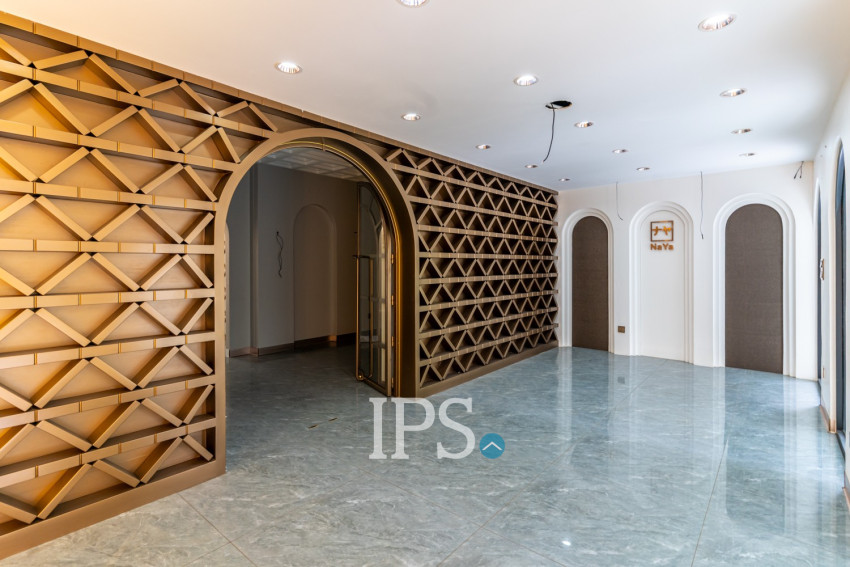 4 Bedroom Commercial Villa For Rent - Boeung Kak 2, Phnom Penh