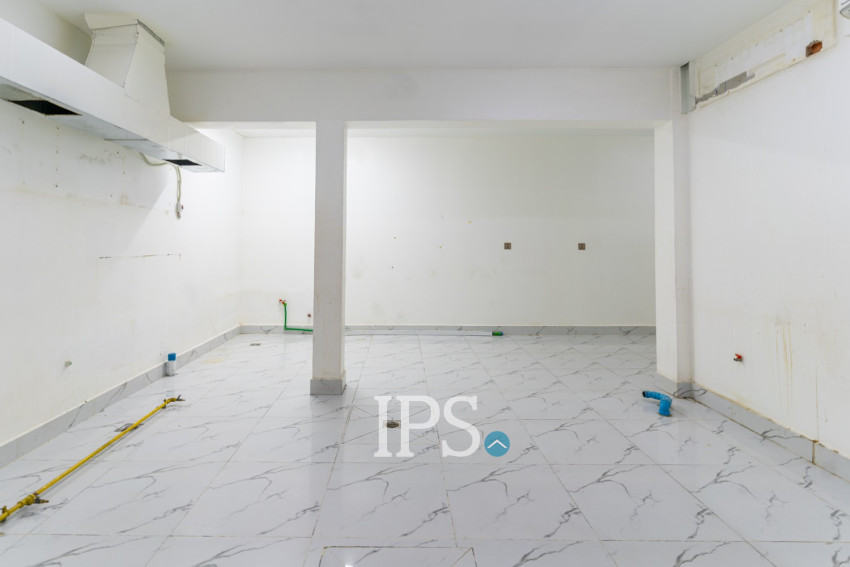 4 Bedroom Commercial Villa For Rent - Boeung Kak 2, Phnom Penh