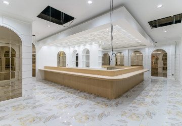 4 Bedroom Commercial Villa For Rent - Boeung Kak 2, Phnom Penh thumbnail