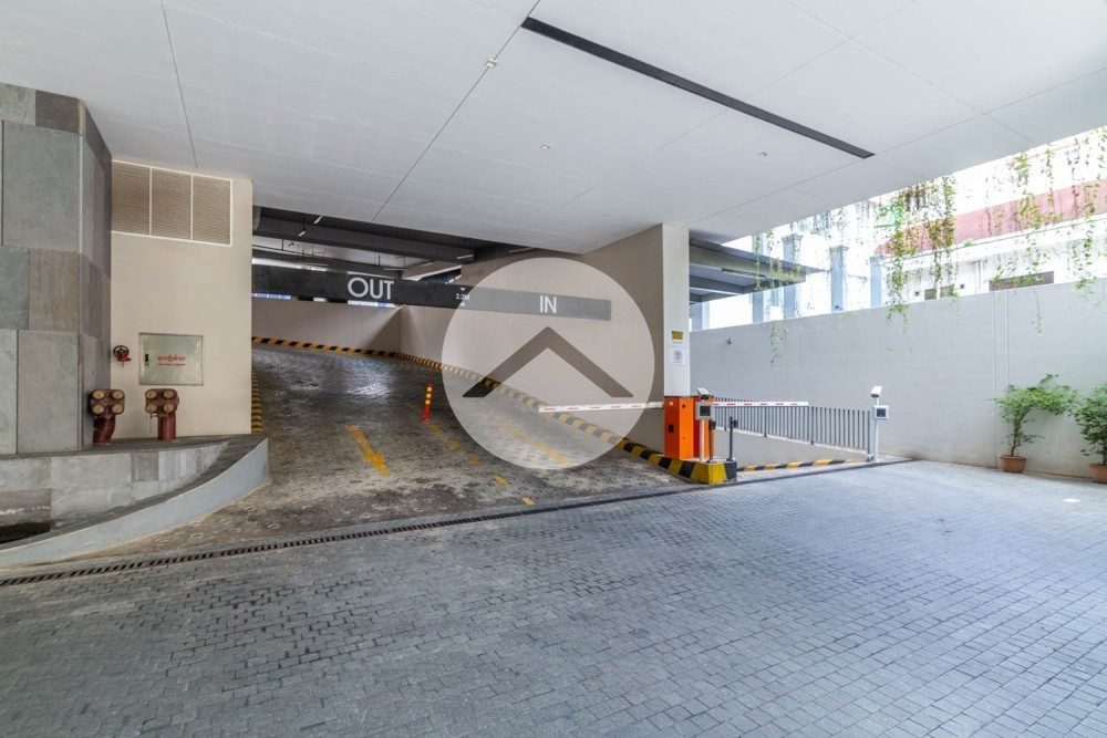 1 Bedroom Condo For Rent - Embassy Central, BKK1,  Phnom Penh - Image 17