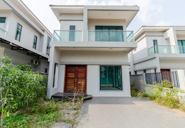 3 Bedroom Villa For Rent - Chreav, Siem Reap thumbnail