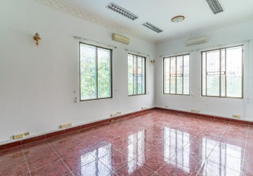 8 Bedroom Commercial Villa For Rent - BKK1, Phnom Penh thumbnail