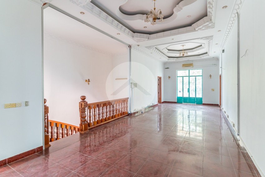 8 Bedroom Commercial Villa For Rent - BKK1, Phnom Penh