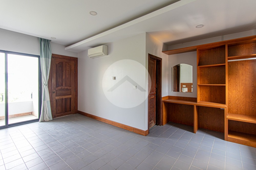 18 Bedroom Hotel For Rent - Svay Dangkum, Siem Reap - Image 51