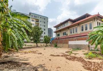 1253 Sqm Commercial Land For Rent - Boeung Kak 2, Toul Kork, Phnom Penh thumbnail