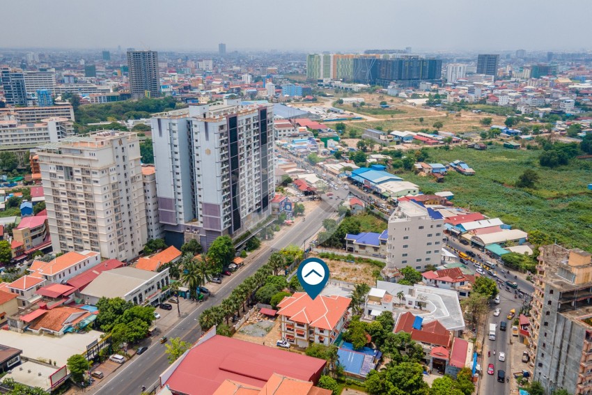 9 Bedroom Commercial Villa For Rent - Boeung Kak 2, Toul Kork, Phnom Penh