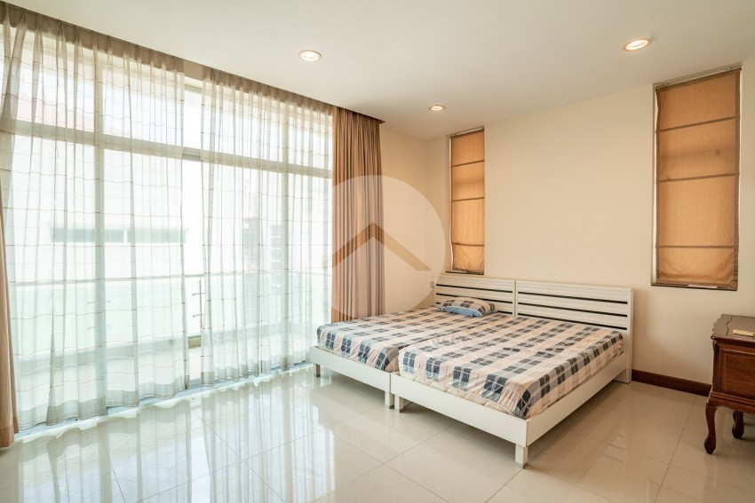 5 Bedroom Villa For Rent - Tonle Bassac, Phnom Penh