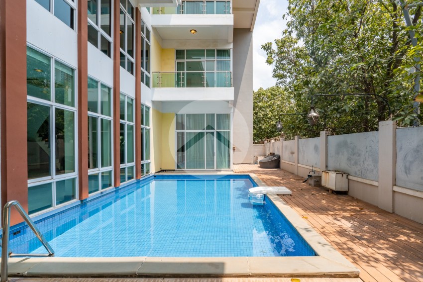 5 Bedroom Villa For Rent - Tonle Bassac, Phnom Penh