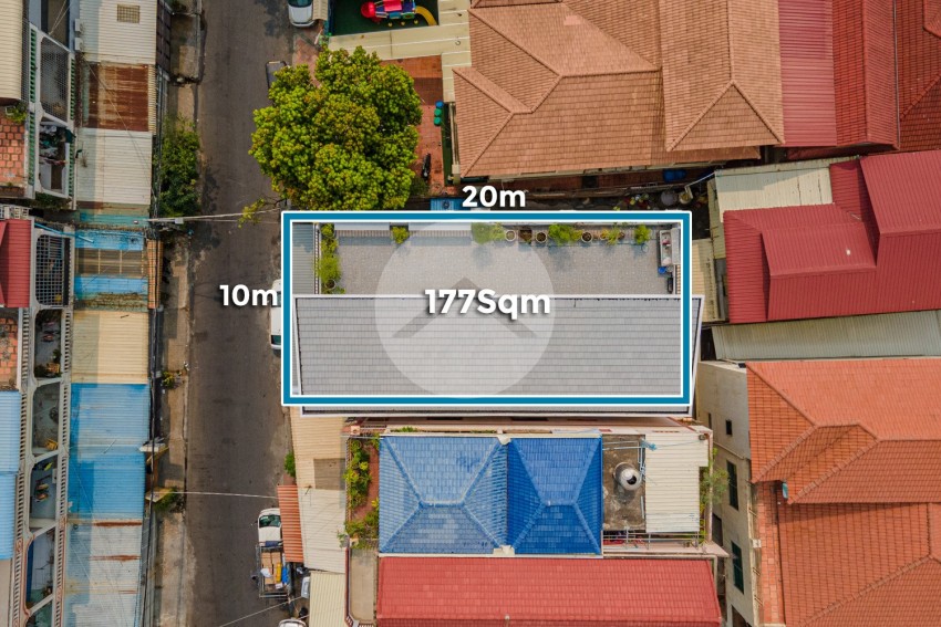 4 Bedroom Townhouse For Sale - Toul Tum Poung 2, Phnom Penh