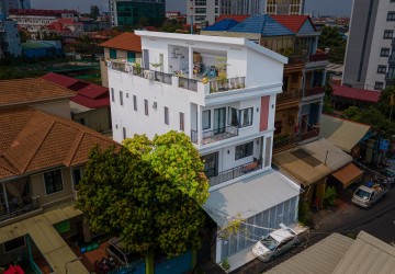 4 Bedroom Townhouse For Sale - Toul Tum Poung 2, Phnom Penh thumbnail