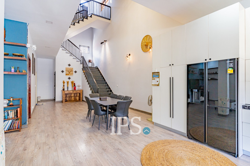 4 Bedroom Townhouse For Sale - Toul Tum Poung 2, Phnom Penh