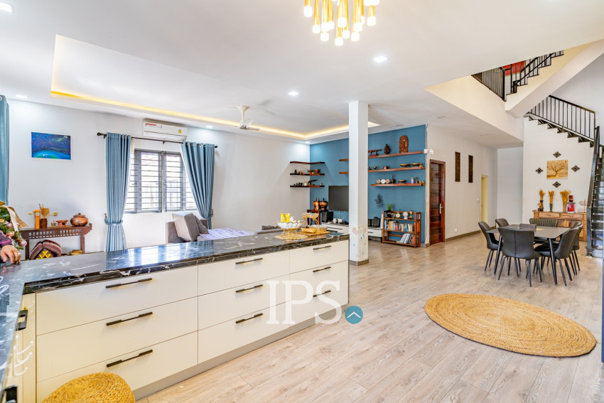 4 Bedroom Townhouse For Sale - Toul Tum Poung 2, Phnom Penh