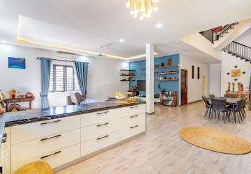 4 Bedroom Townhouse For Sale - Toul Tum Poung 2, Phnom Penh thumbnail