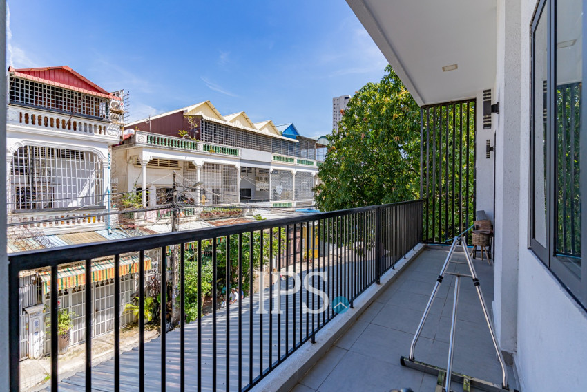 4 Bedroom Townhouse For Sale - Toul Tum Poung 2, Phnom Penh