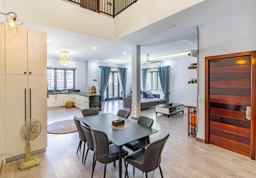 4 Bedroom Townhouse For Sale - Toul Tum Poung 2, Phnom Penh thumbnail