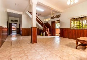 6 Bedroom Villa For Rent - Slor Kram, Siem Reap thumbnail