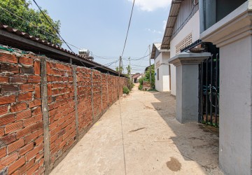 5 Bedroom House For Sale - Sala Kamreuk, Siem Reap thumbnail