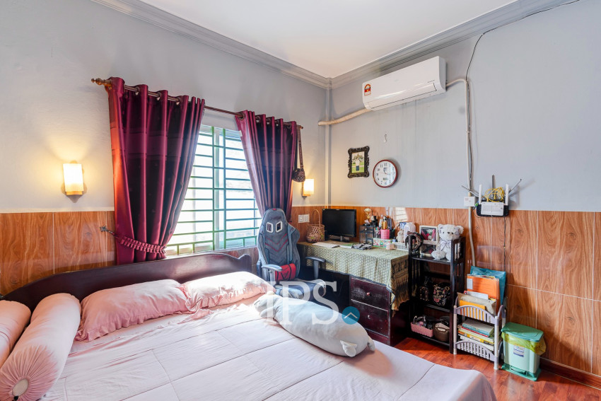 5 Bedroom House For Sale - Sala Kamreuk, Siem Reap