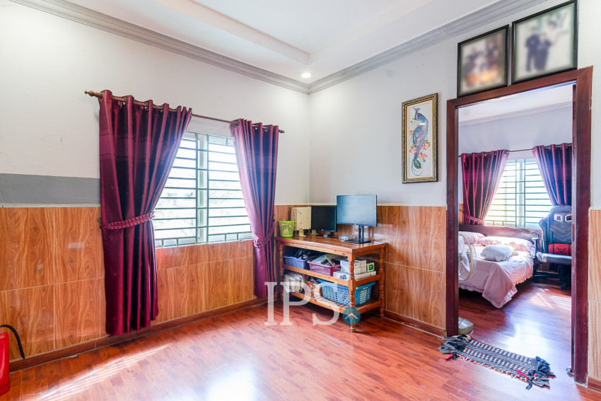 5 Bedroom House For Sale - Sala Kamreuk, Siem Reap