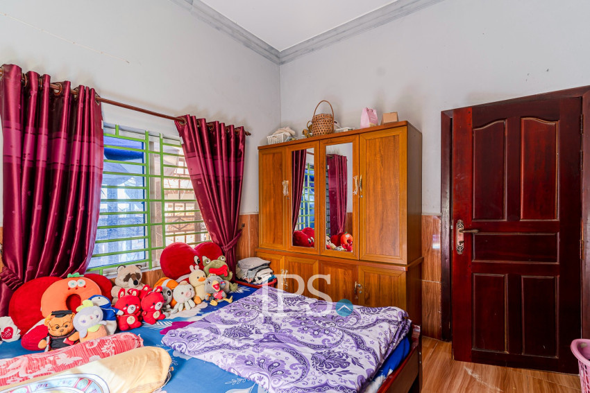 5 Bedroom House For Sale - Sala Kamreuk, Siem Reap