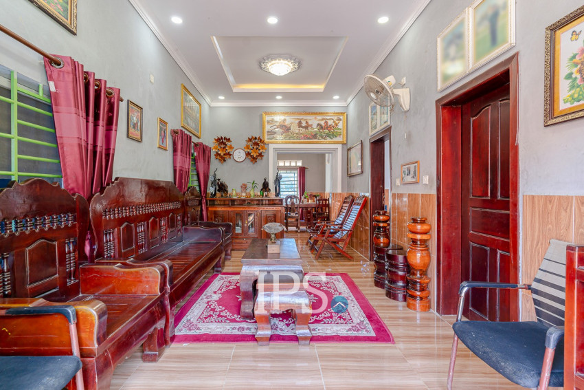 5 Bedroom House For Sale - Sala Kamreuk, Siem Reap