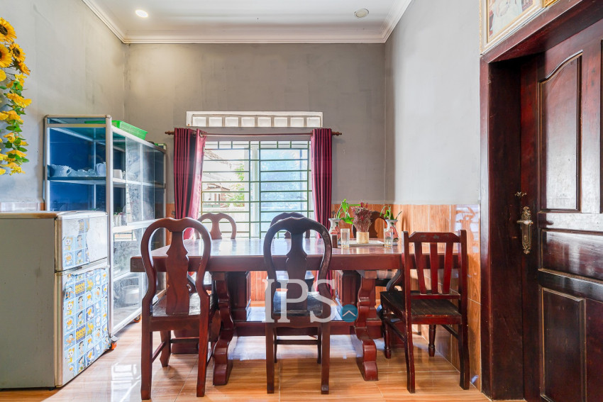 5 Bedroom House For Sale - Sala Kamreuk, Siem Reap