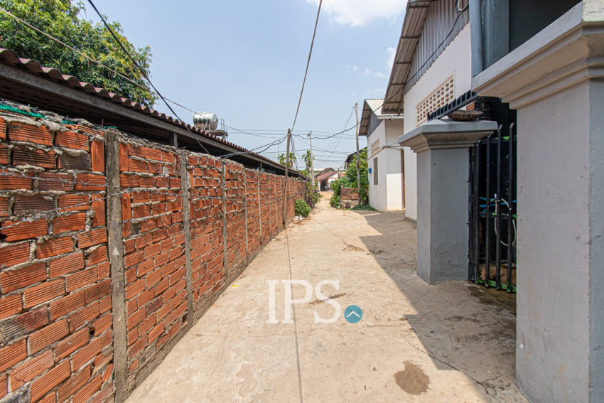 5 Bedroom House For Sale - Sala Kamreuk, Siem Reap