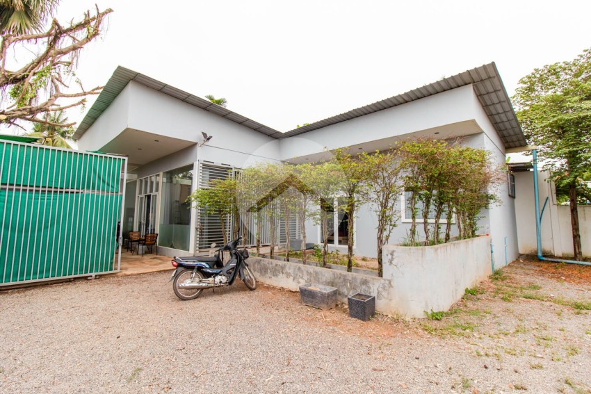 3 Bedroom House Compound For Rent - Sangkat Siem Reap, Siem Reap