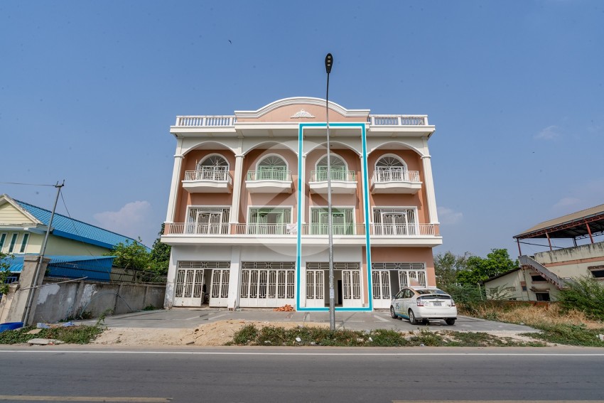 4 Bedroom Shophouse For Sale - Kampong Samnanh, Ta Khmau, Kandal Province