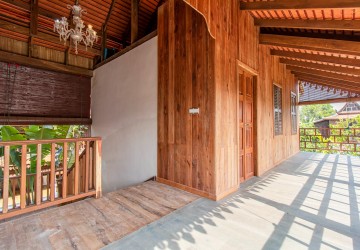 4 Bedroom Wooden Villa For Rent - Slor Kram, Siem Reap thumbnail