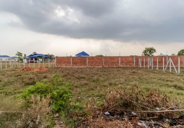 155 Sqm Residential Land For Sale - Prasat Bakong, Siem Reap thumbnail