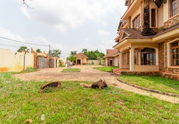 9 Bedroom French Villa For Sale - Sra Ngae, Siem Reap thumbnail