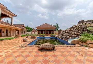 9 Bedroom French Villa For Sale - Sra Ngae, Siem Reap thumbnail