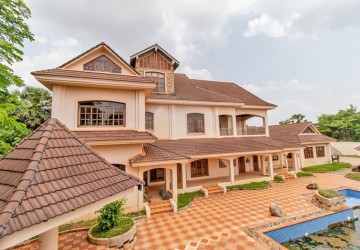 9 Bedroom French Villa For Sale - Sra Ngae, Siem Reap thumbnail