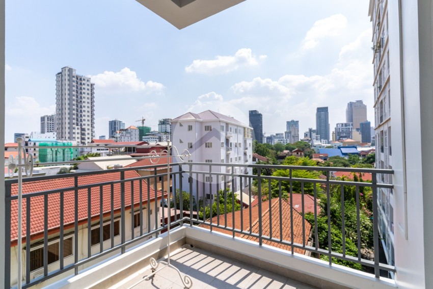 2 Bedroom Serviced Apartment For Rent - Tonle Bassac, Phnom Penh