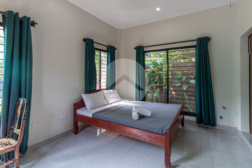 11 Bedroom Guesthouse For Rent - Slor Kram, Siem Reap