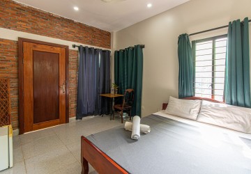 11 Bedroom Guesthouse For Rent - Slor Kram, Siem Reap thumbnail