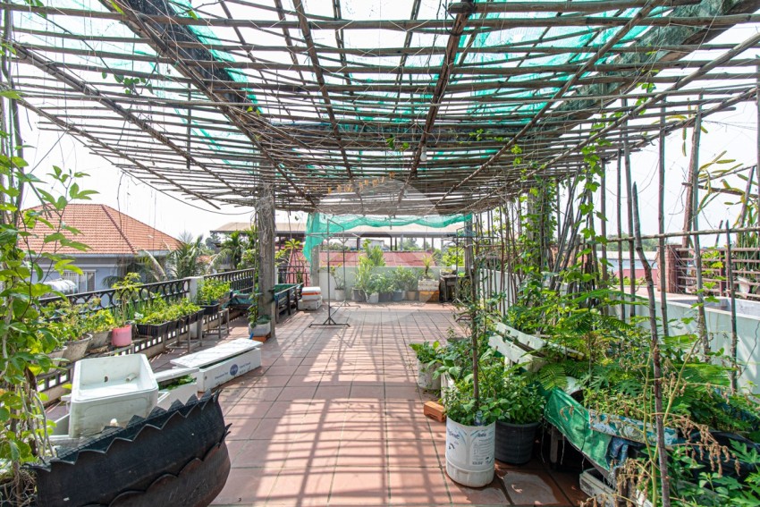 11 Bedroom Guesthouse For Rent - Slor Kram, Siem Reap