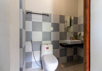 11 Bedroom Guesthouse For Rent - Slor Kram, Siem Reap thumbnail