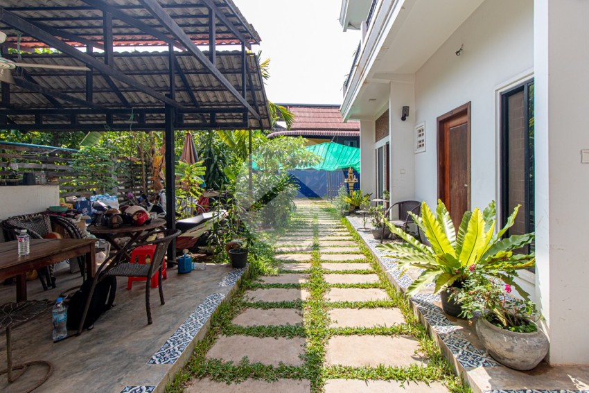 11 Bedroom Guesthouse For Rent - Slor Kram, Siem Reap