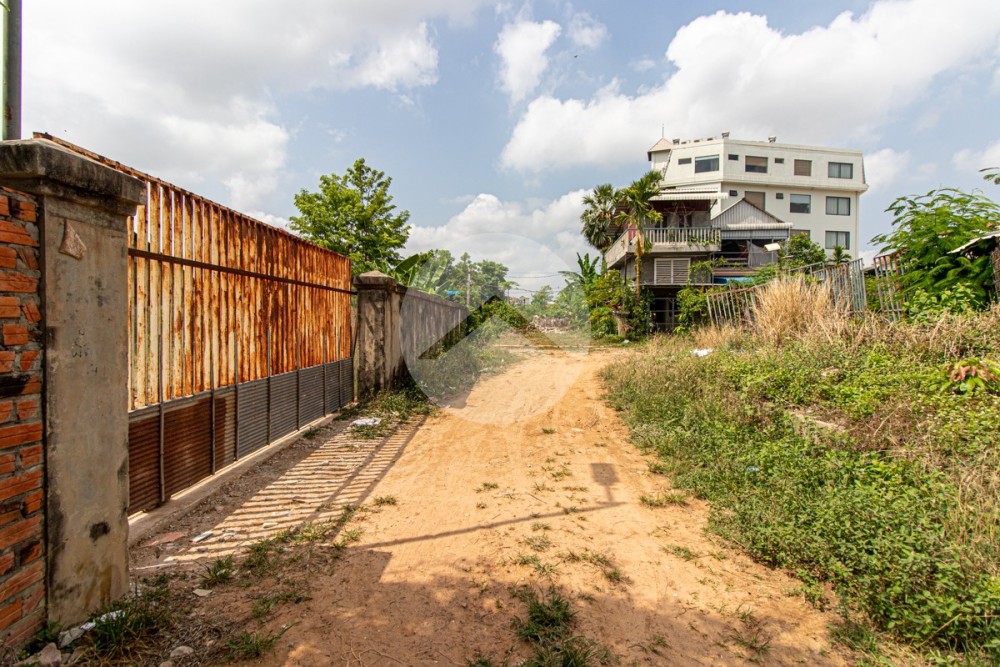 1,304 Sqm Residential Land For Sale - Svay Dangkum, Siem Reap - Image 4
