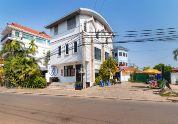 3 Bedroom Shophouse For Rent - Svay Dangkum, Siem Reap thumbnail