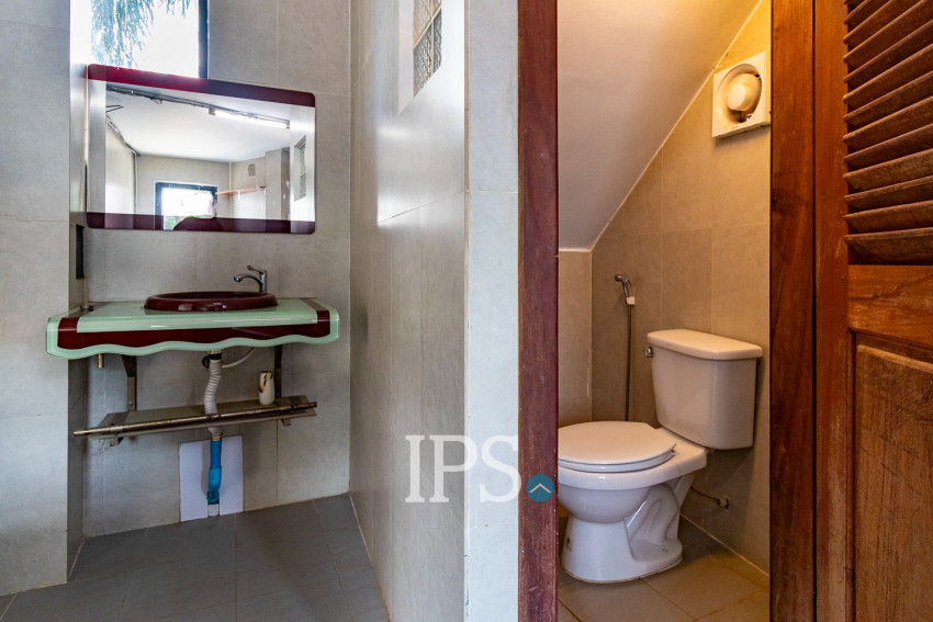 3 Bedroom Shophouse For Rent - Svay Dangkum, Siem Reap